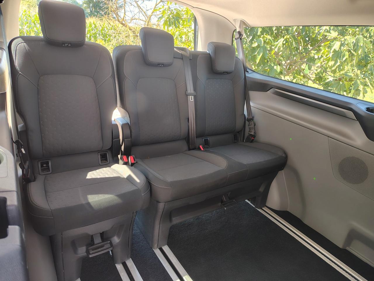 Ford Tourneo Custom 2.0 ecoblue 136cv Titanium 6m L2H1 Minivan