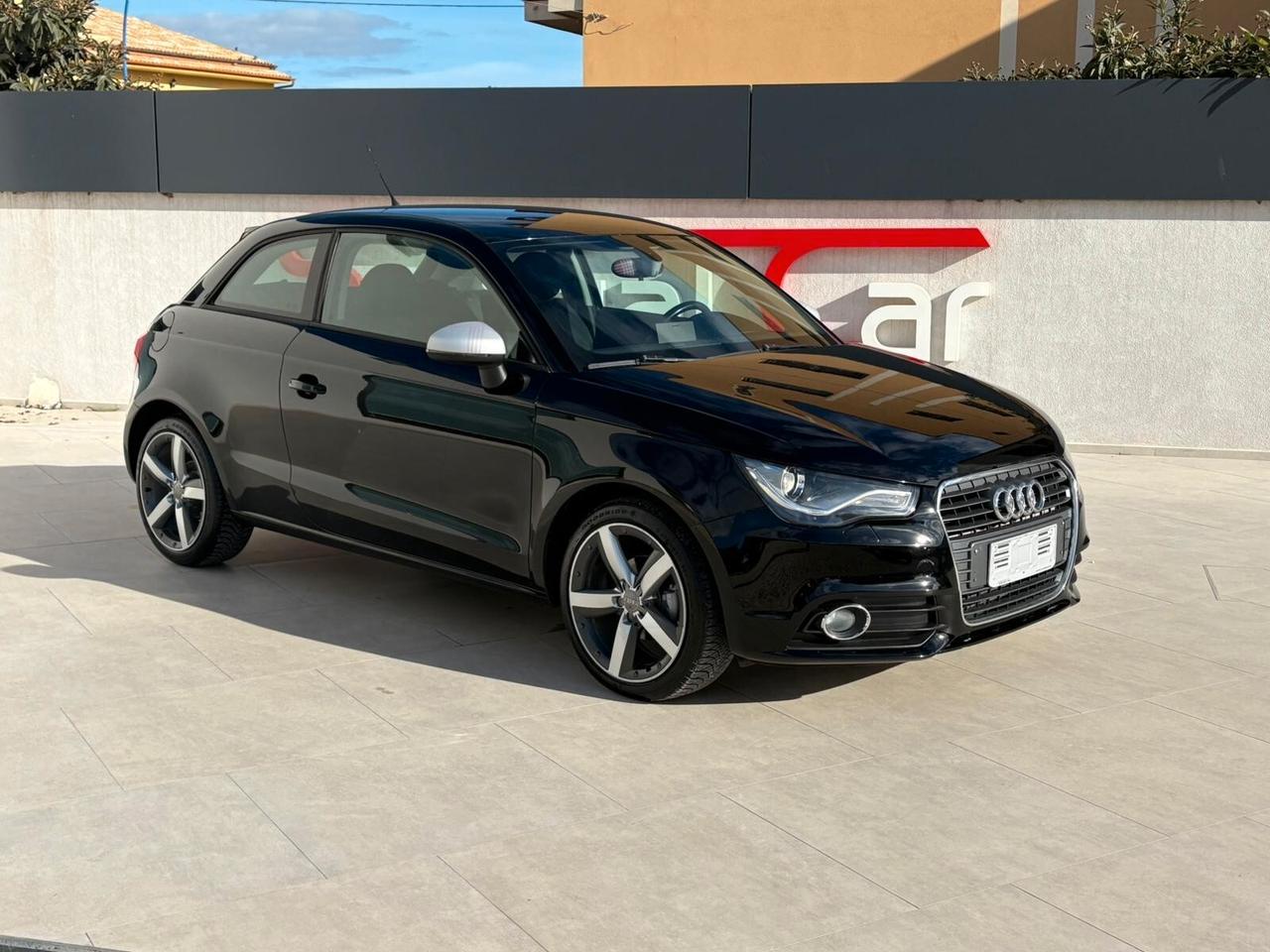 Audi A1 1.6 TDI 90CV S-LINE