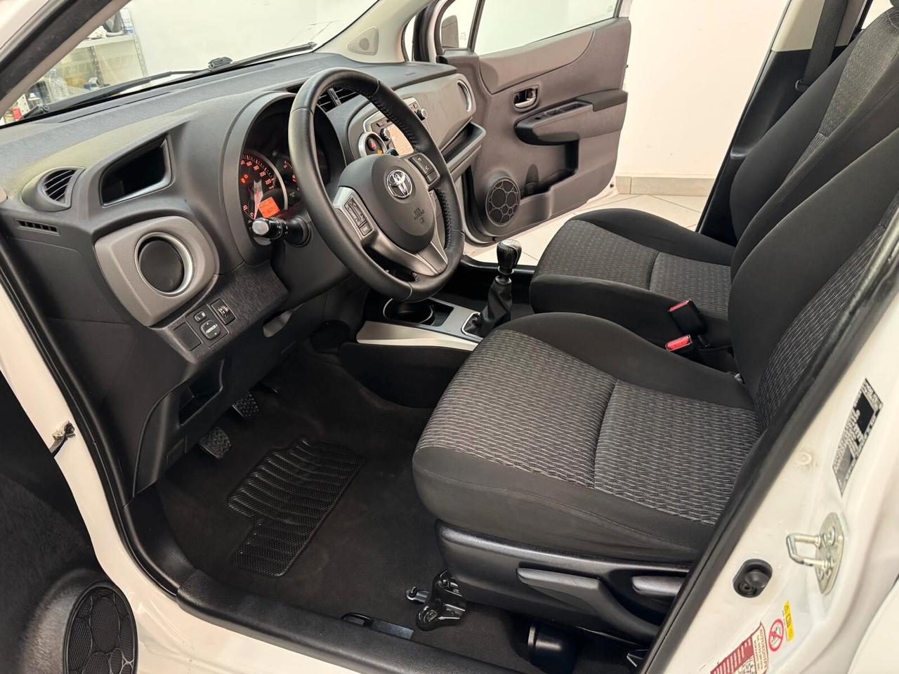 Toyota Yaris 1.4 Diesel 90/CV 5 porte Lounge