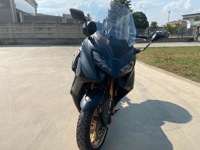 Yamaha T Max 560 TECH 2024 SOLO 200 KM