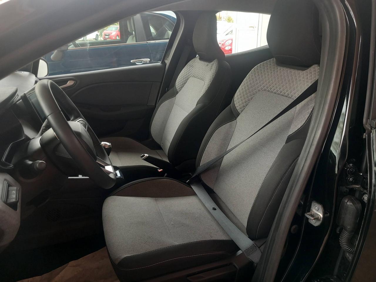 Renault Clio TCe 100 CV GPL 5 porte EVOLUSCION KM 15800 RETROCAMERA SENSORI MONITOR GARANZIA