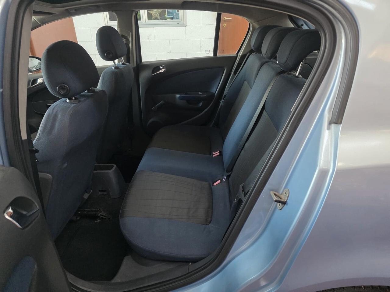 Opel Corsa 1.2 5 porte Cosmo NEOPAT