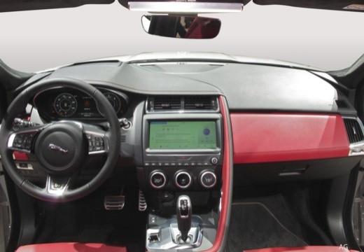 JAGUAR E-Pace 2017 - E-Pace 2.0d i4 HSE awd 150cv auto my19