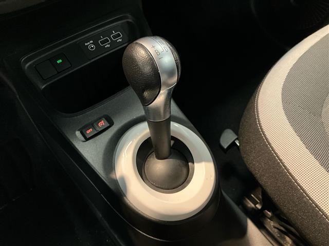 RENAULT Twingo 22kWh Equilibre