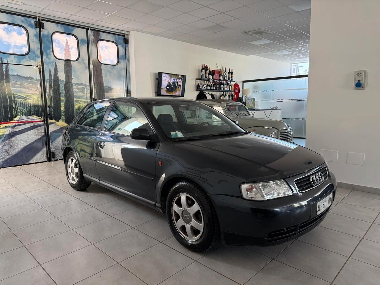 Audi A3 1.8 20V cat 3p. Attraction