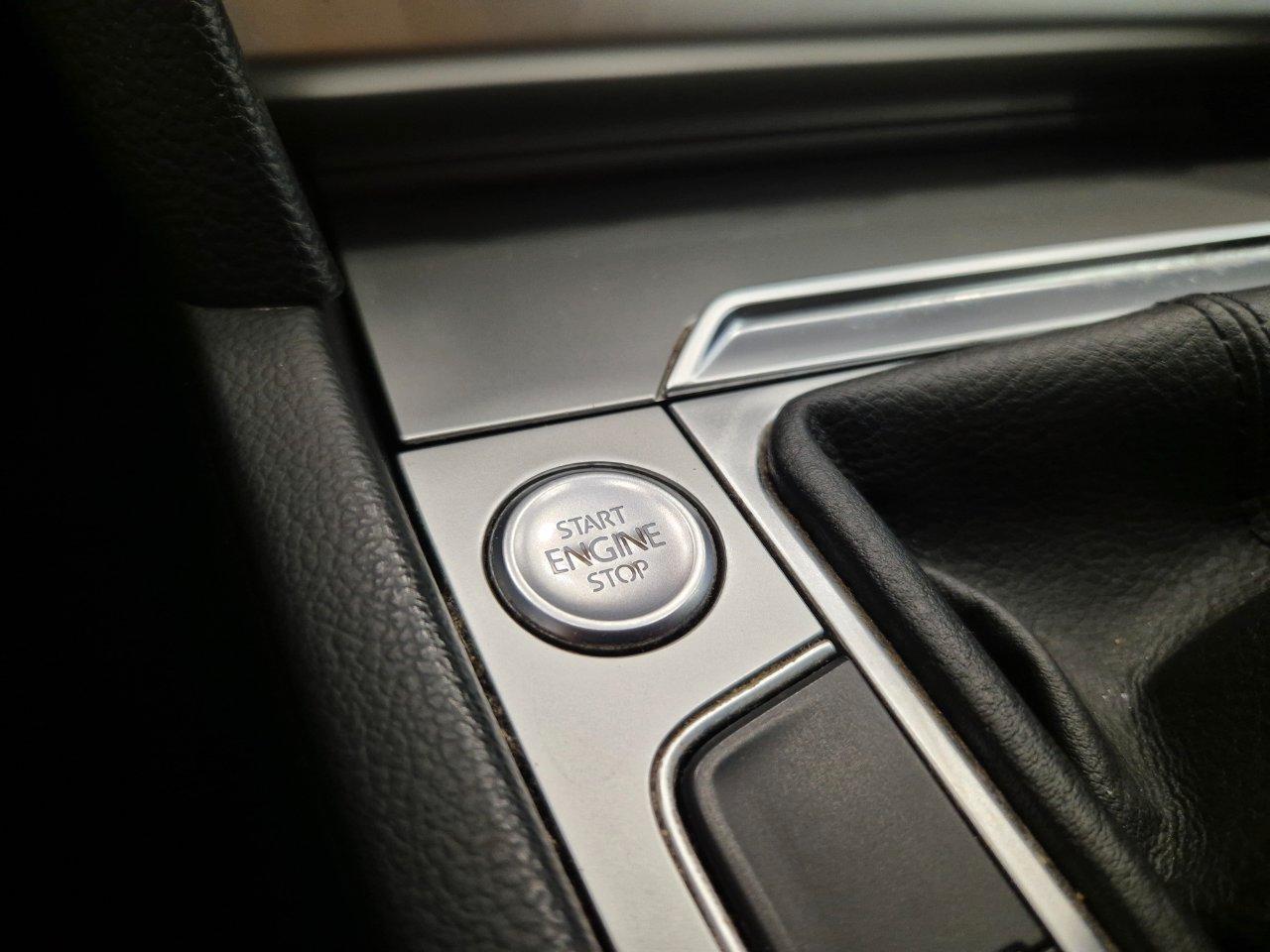 Volkswagen Passat Variant 1.6 tdi Business 120cv - NEOPATENTATI - ACC/Lim - Carplay - Sens. Park.