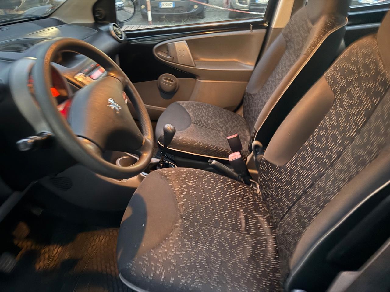 Peugeot 107 1.0 68CV 5p. Desir