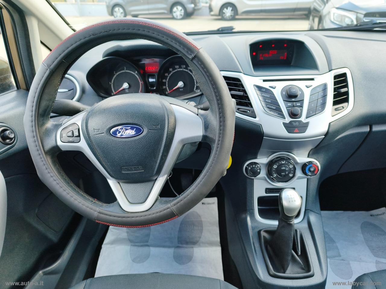 FORD Fiesta 1.4 TDCi 70 CV 5p. Titanium