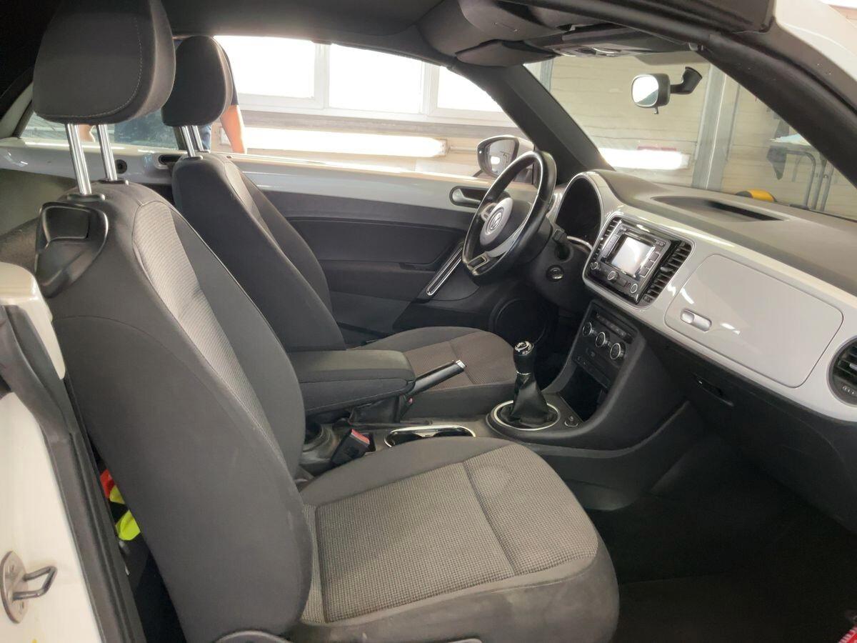 Volkswagen Maggiolino Cabrio 1.6 TDI Design