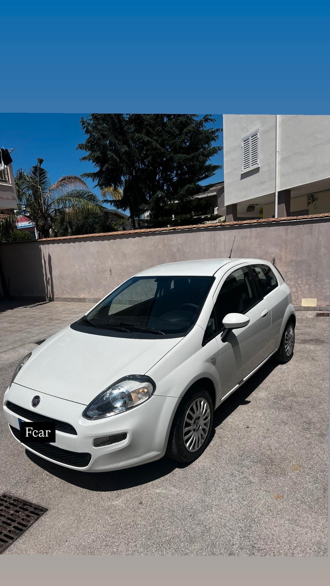 Fiat Punto 1.4 S&S 8V Dualogic 3 porte Street AUTOMATICA