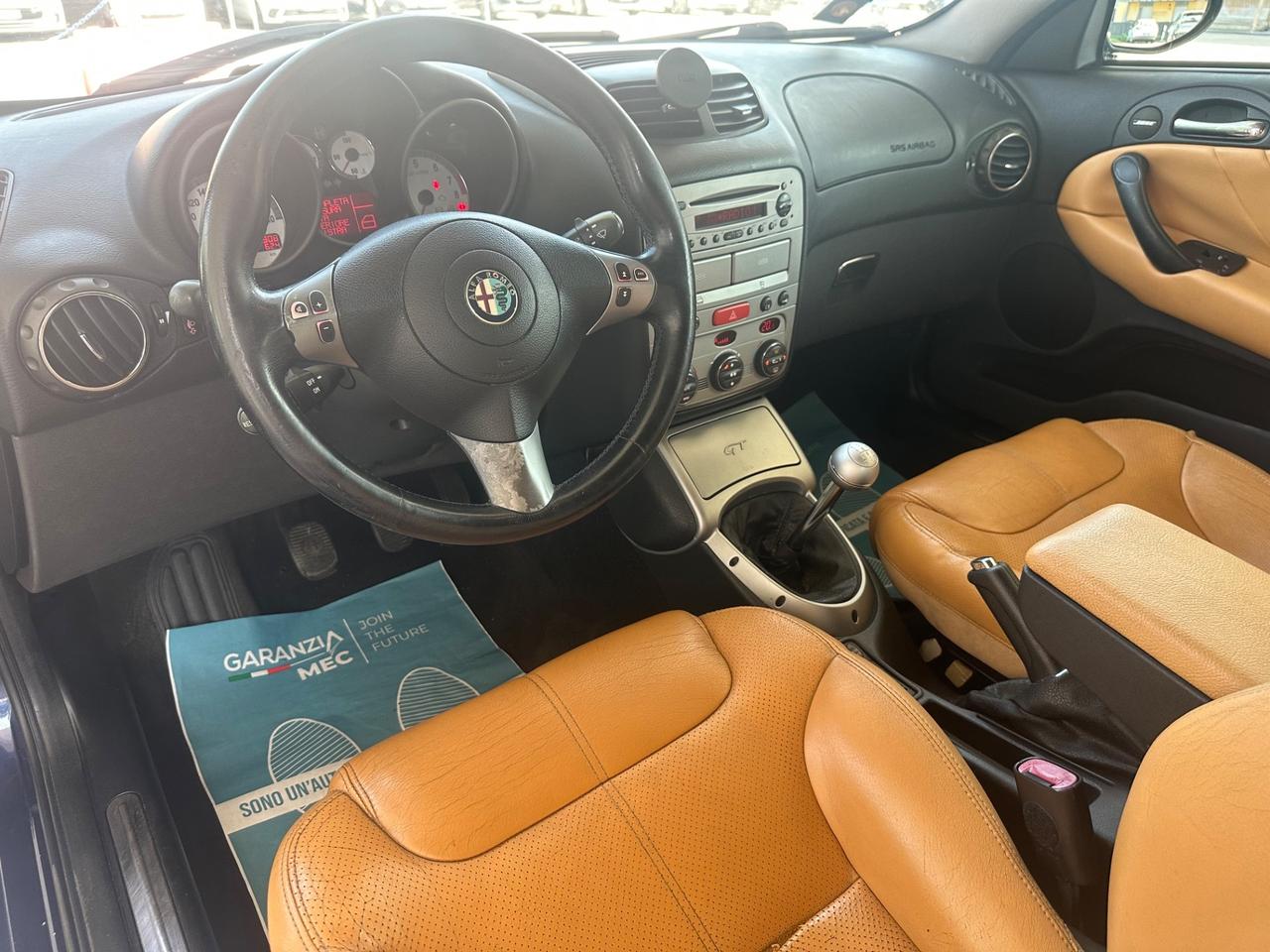 Alfa Romeo GT 2.0 JTS 16V Luxury