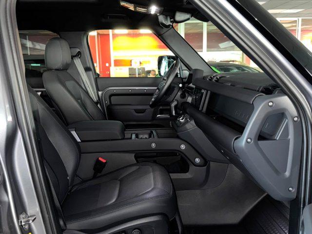 LAND ROVER Defender 110 3.0D I6 250 CV AWD X-Dynamic SE *GAR 09/28*