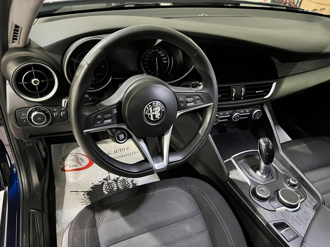 Alfa Romeo Giulia 2.2 160 CV - AT8 Executive - 2019