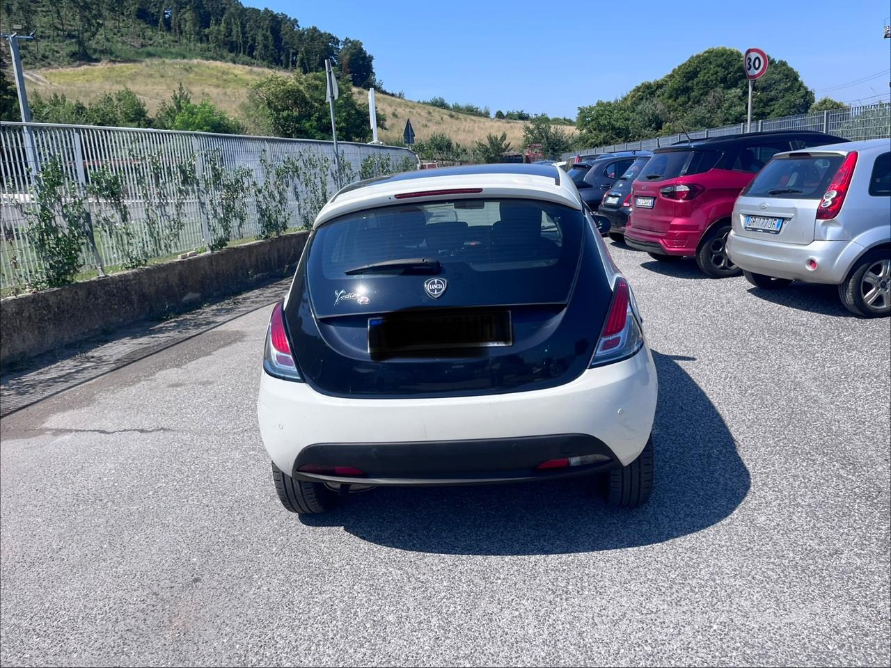 Lancia Ypsilon 1.2 69 CV 5 porte S&S Silver