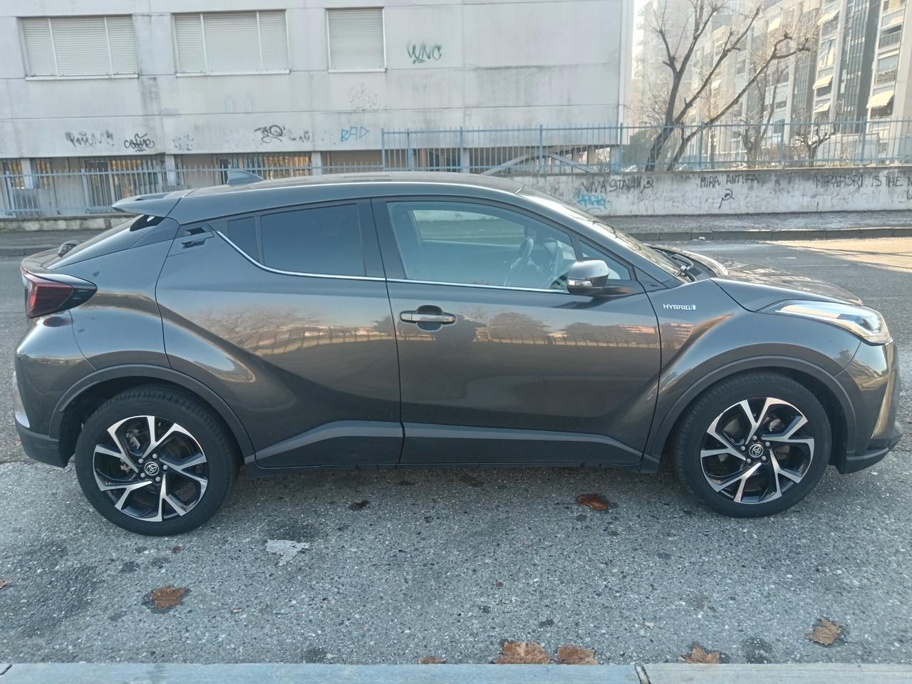 Toyota C-HR 2.0 Hybrid NO FINANZIAMENTO