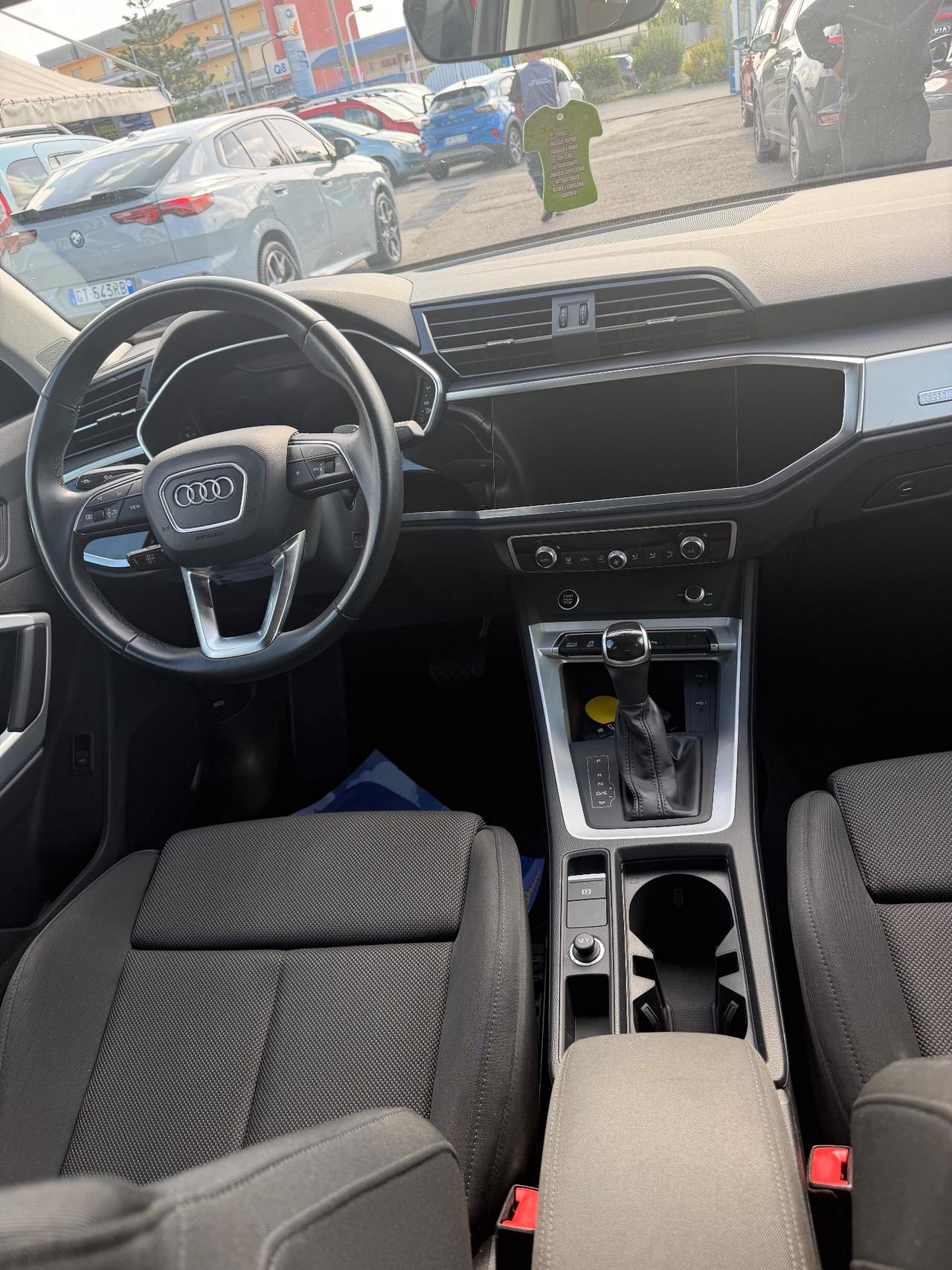 Audi Q3 35 TDI quattro S tronic line edition