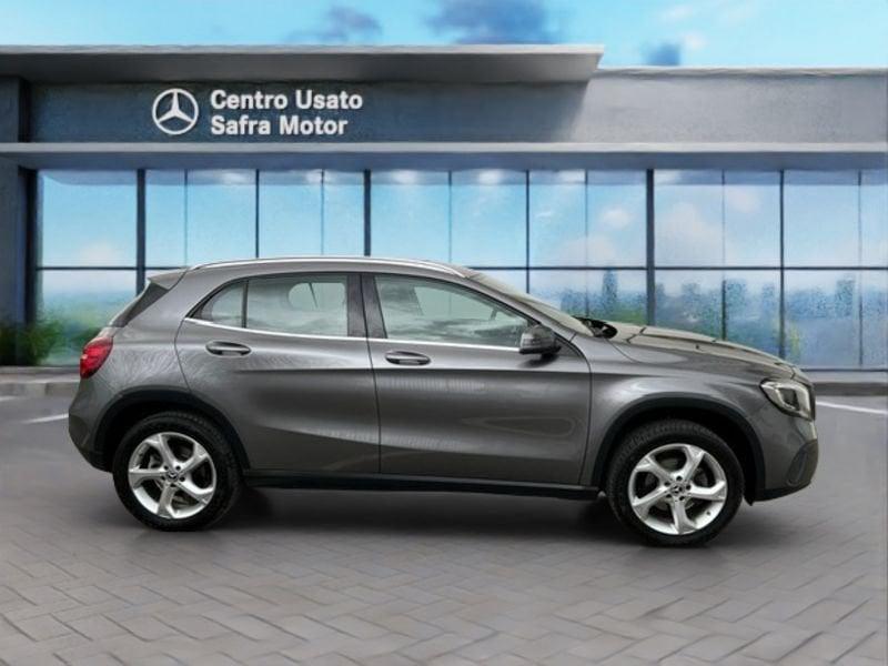 Mercedes-Benz GLA 200 d Automatic Sport