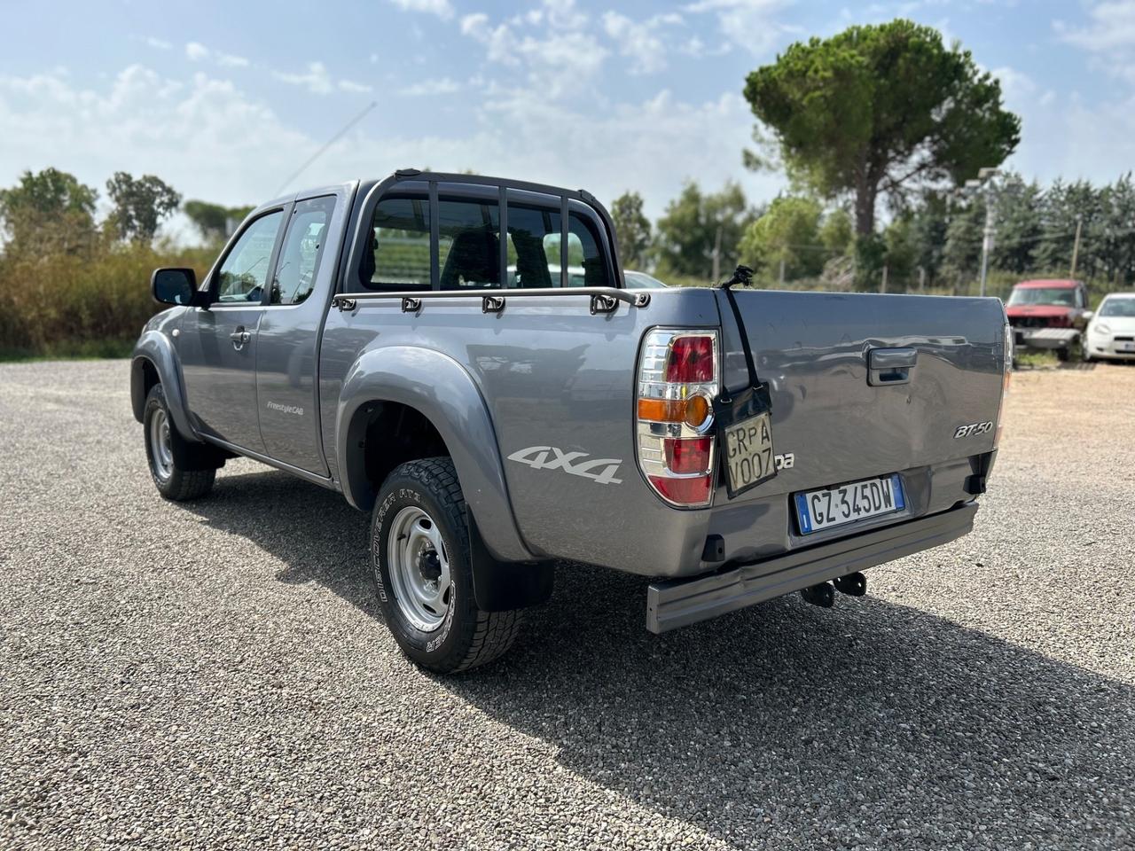 Mazda BT-50 2.5 TD cat 4x4 Freestyle Cab Hot Pick-up
