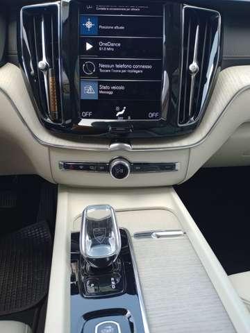Volvo XC60 XC60 2.0 b4 Inscription awd auto