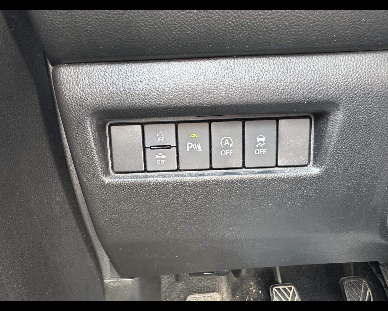SUZUKI Swift (2017-2024) - Swift 1.2 Hybrid Cool