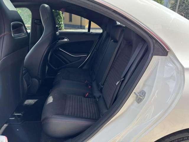 Mercedes-Benz CLA 220 CDI Automatic Premium XENO-TETTO-NAVI-18"