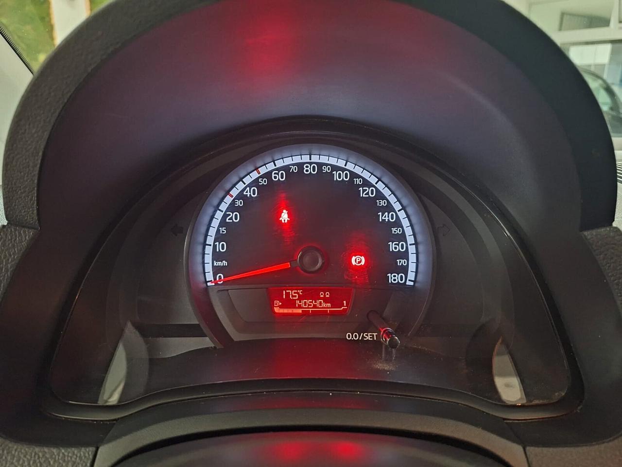 Volkswagen up! 1.0 60CV - TAKE UP!