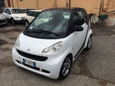 2011 Smart ForTwo 1000 52 kW coupé passion tagliandata con garanzia 12 mesi!