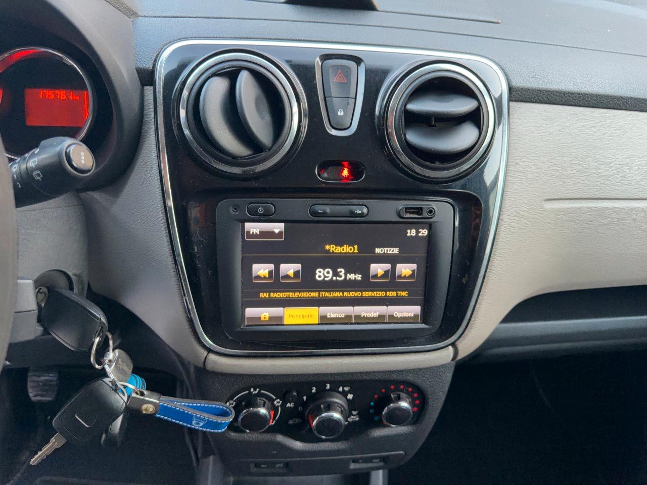 Dacia Lodgy 1.6 Laureate 85cv NAVI+PDC+CLIMA