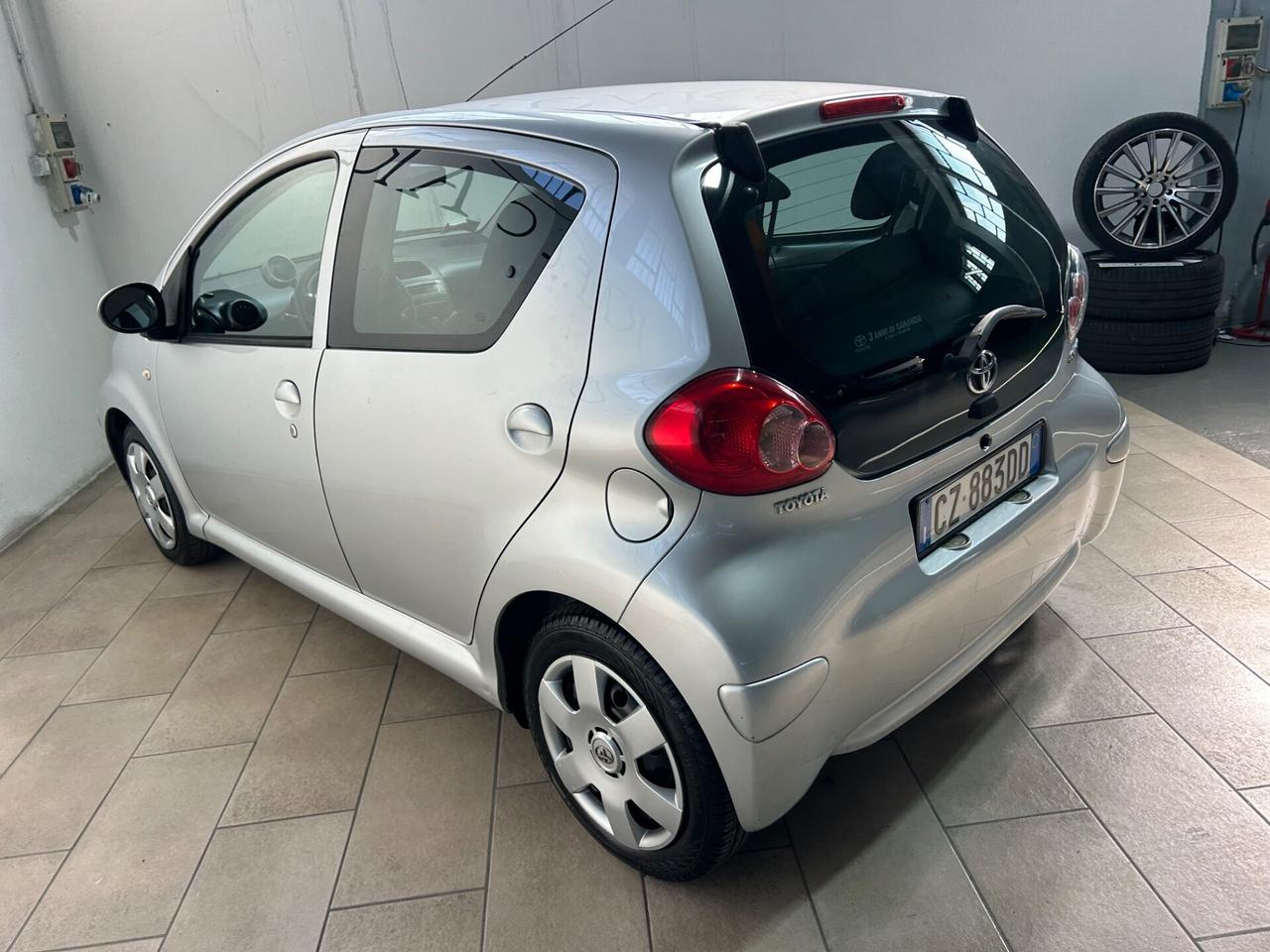 Toyota Aygo 1.0 12V VVT-i 5 porte