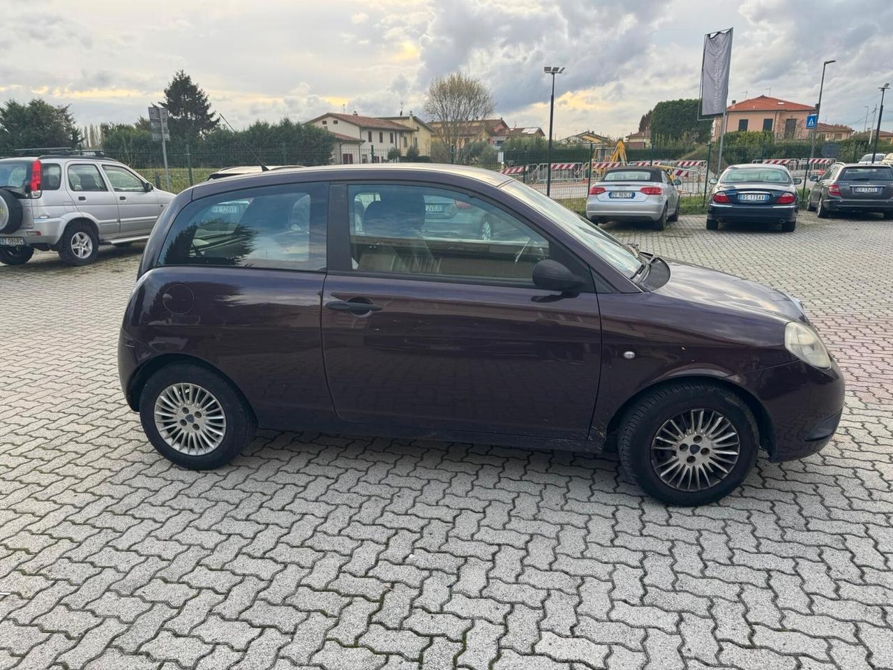 Lancia Ypsilon 1.4 Oro Ecochic GPL