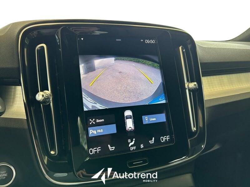 Volvo XC40 Recharge T4 129+82 CV Plug-In Hybrid Automatica Recharge Plus Dark
