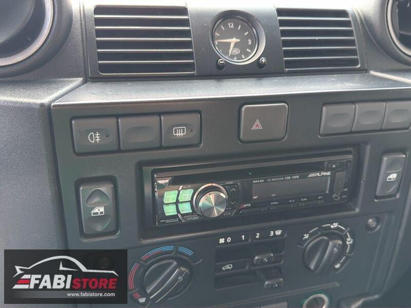 Land Rover Defender Defender 90 2.2 TD4 122 Cv SW - Cerchi, Clima, Radio ecc