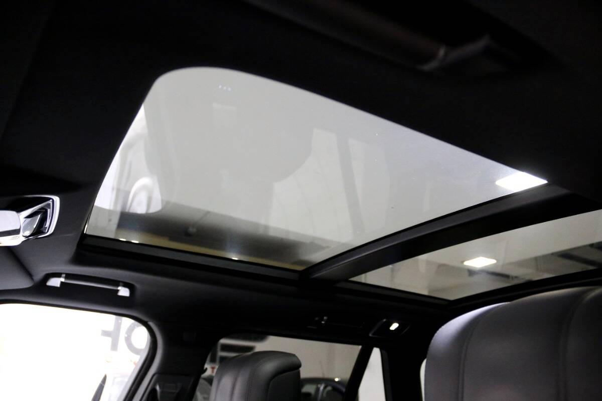 Land Rover Range Rover 3.0 sdV6 Vogue lwb auto my19