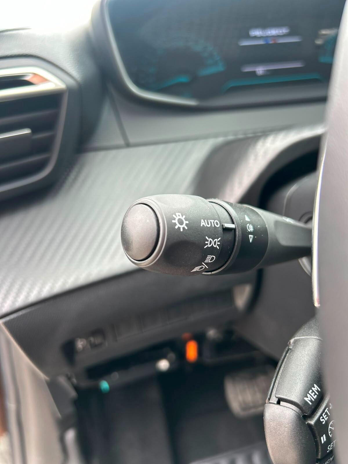 Peugeot 208 Hybrid 110 e-DCS6 Business