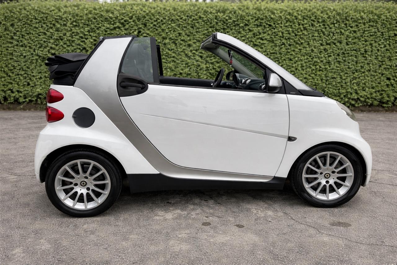 Smart ForTwo 1000 52 kW cabrio passion