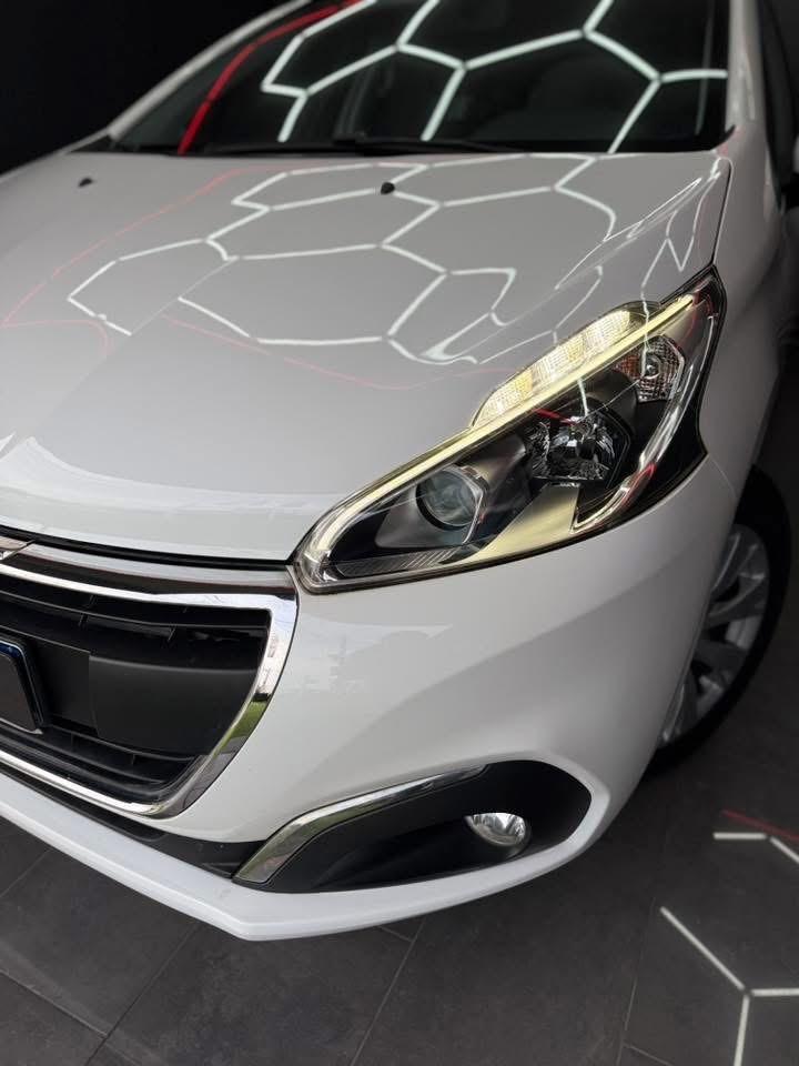 Peugeot 208 1.6 BlueHDi 75 CV Allure 2017