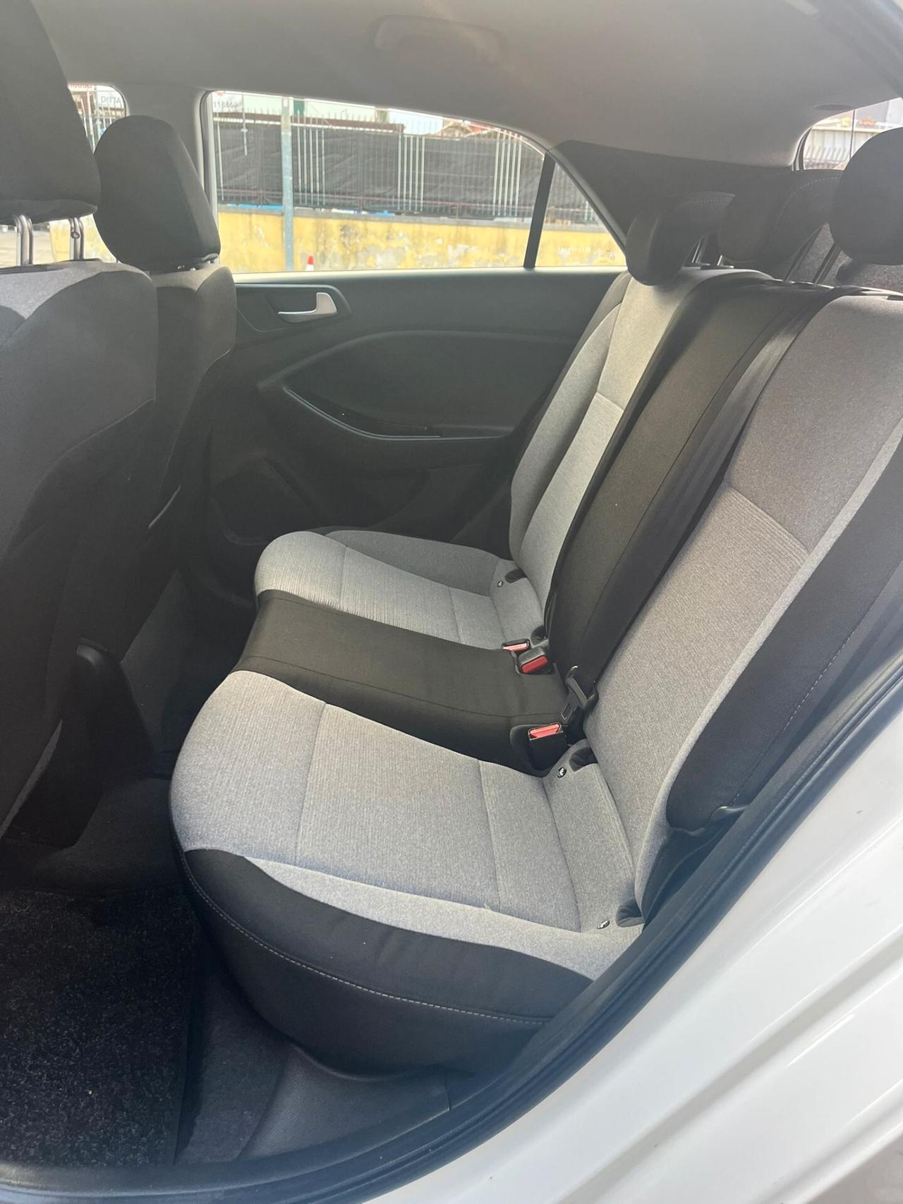 Hyundai i20 1.2 84 CV 5 porte Econext Comfort