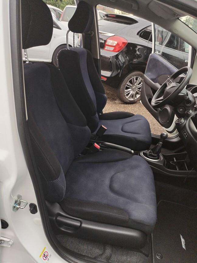 Honda Jazz 1.4 i-VTEC Trend 43000KM 6/2012 CONSEGNA CON TAGLIANDO E GOMME NUOVE