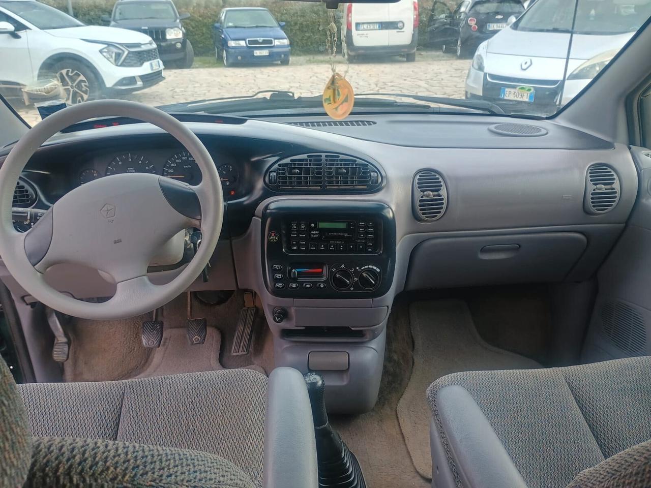 Chrysler Voyager 2.4 16V LE