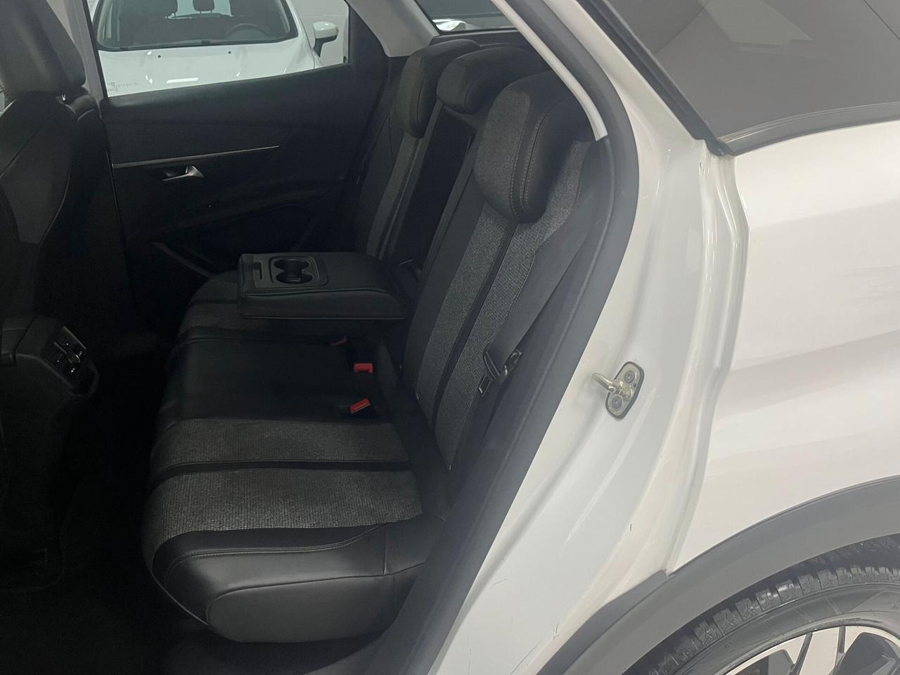 Peugeot 3008 1.5 bluehdi GT Line