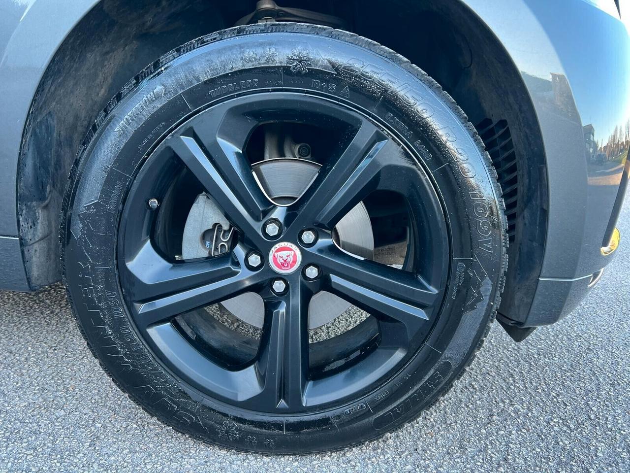 Jaguar F-Pace 2.0 D 180 CV AWD aut. R-Sport