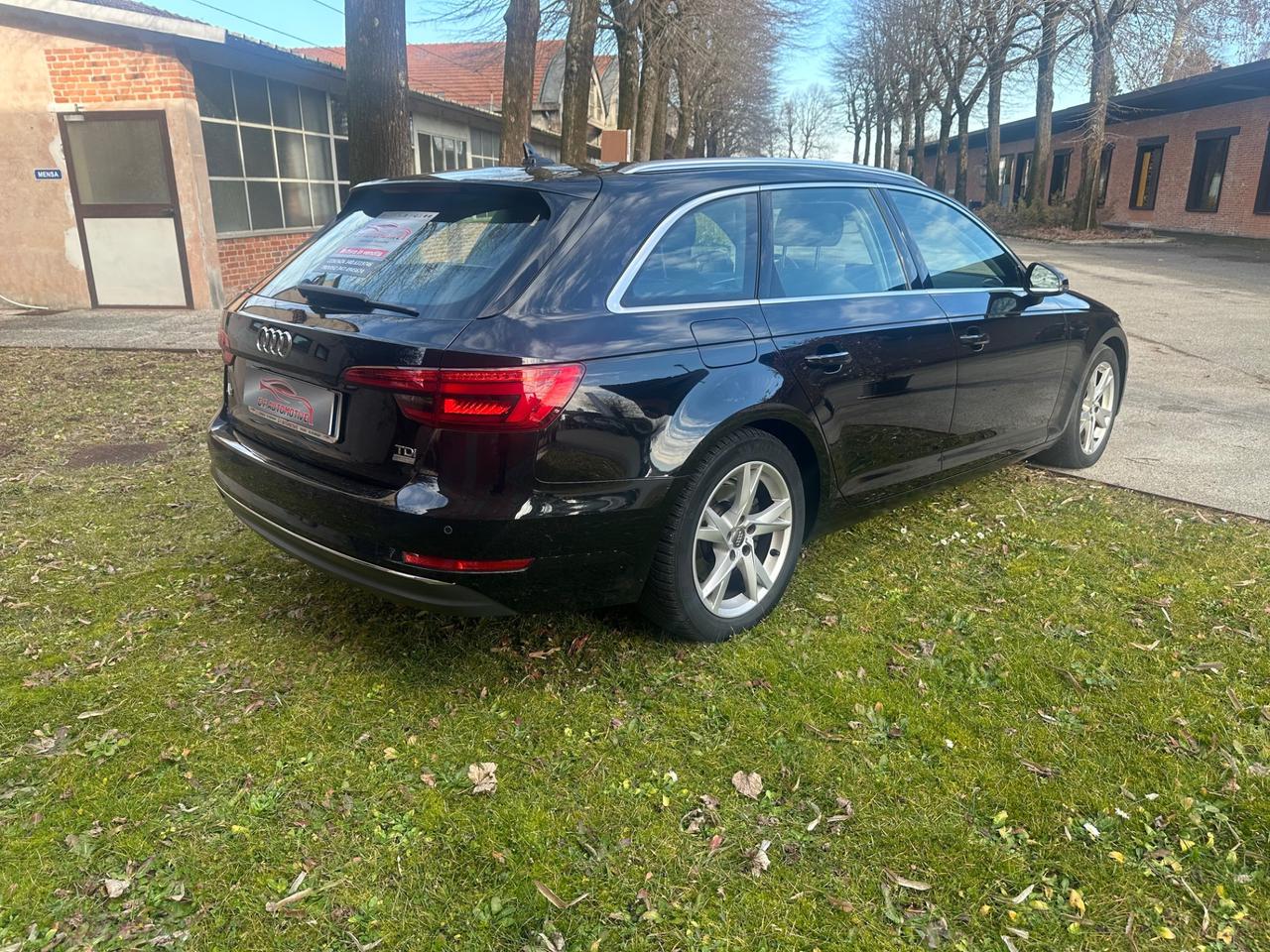 Audi A4 Avant 35 2.0 tdi 150cv s-tronic