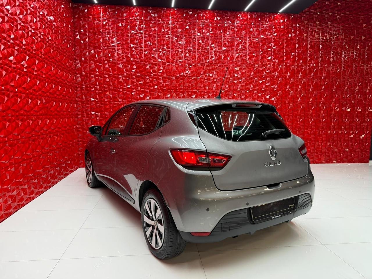 Renault Clio 1.2 75CV GPL 5 porte Live OK NEOPATENTATI