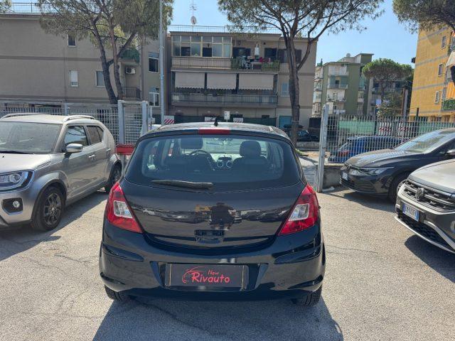 OPEL Corsa 1.2 5 porte Cosmo