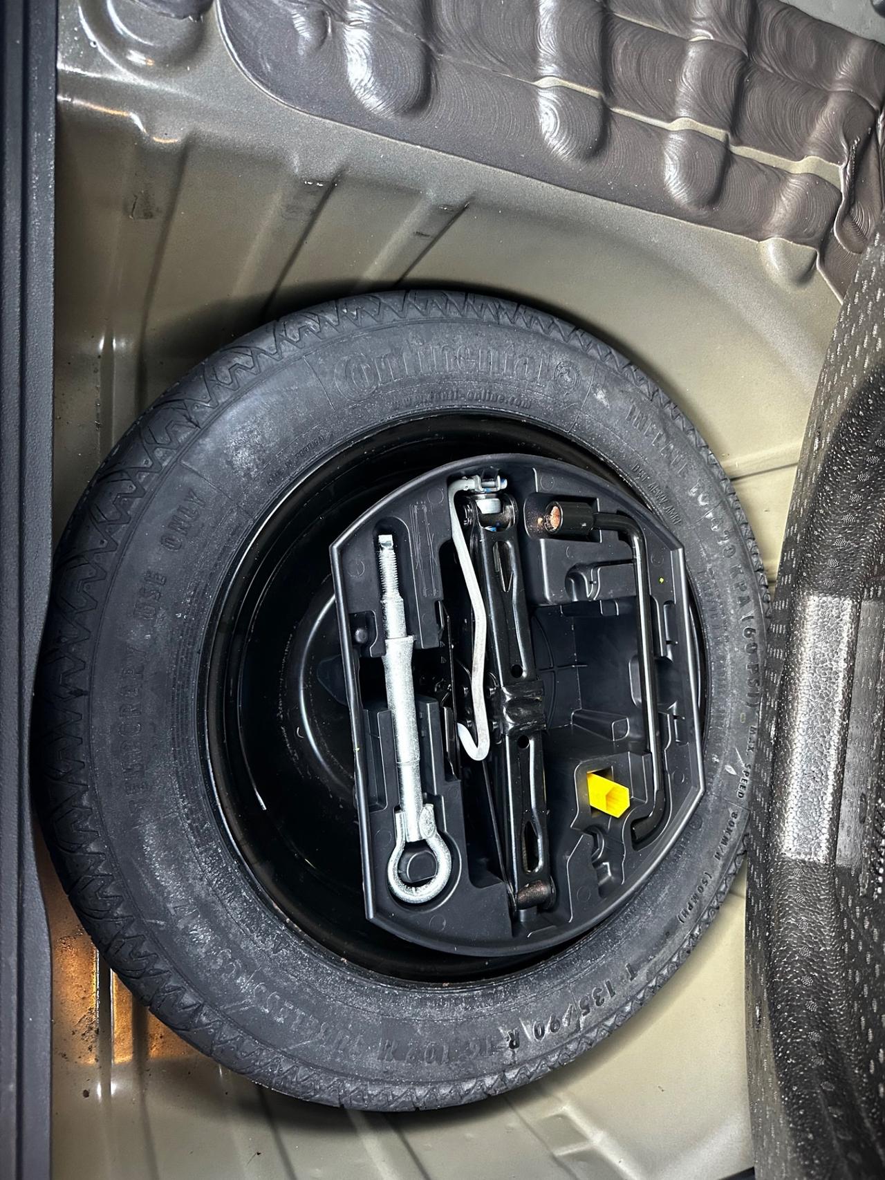 Peugeot 3008 1.6 HDi 115CV Business MY 2014