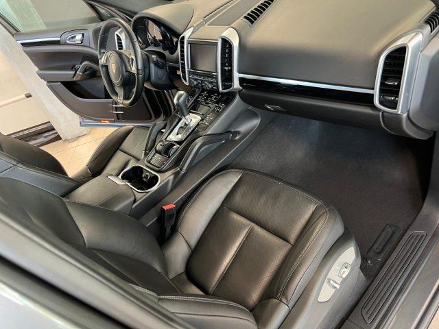 PORSCHE Cayenne 3.0 V6 tdi 245CV PACCHETTO GTS ORIGINALE !