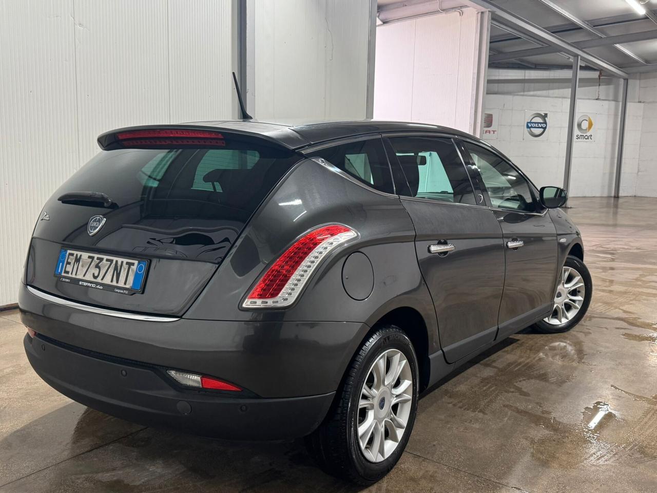 Lancia Delta 1.6 MJT DPF Silver