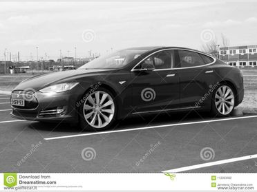 TESLA Model S 85kWh