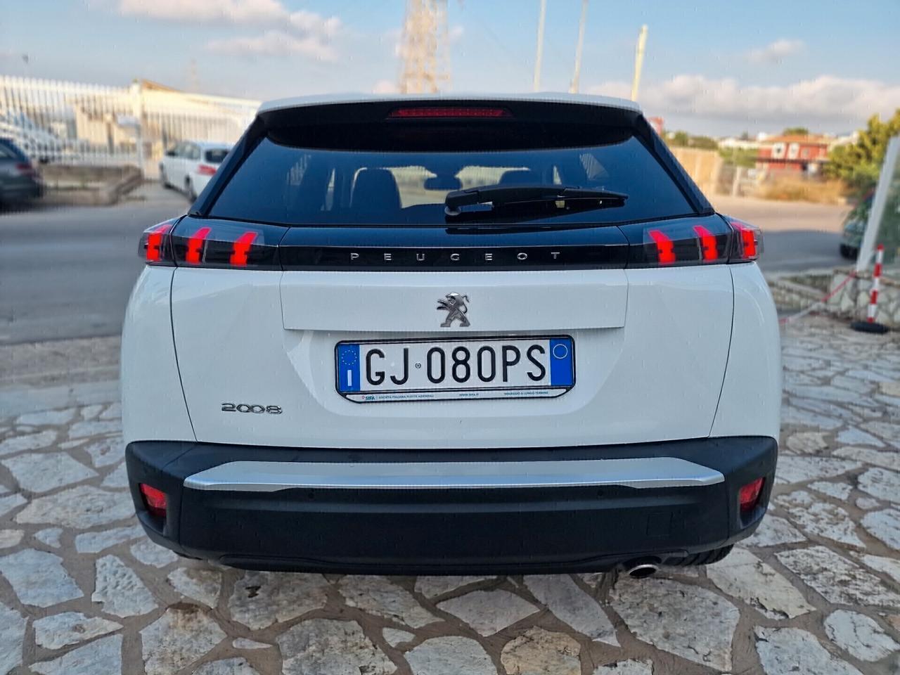 Peugeot 2008 BlueHDi 130 S&S EAT8 Allure Pack 2022