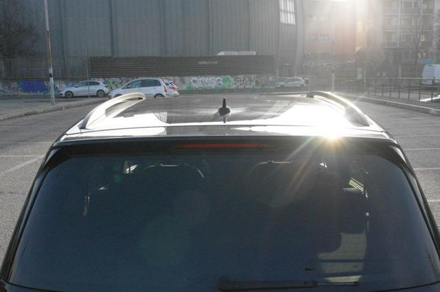 VOLKSWAGEN Touran 2.0 TDI 115 CV DSG Business BlueMotion Technology